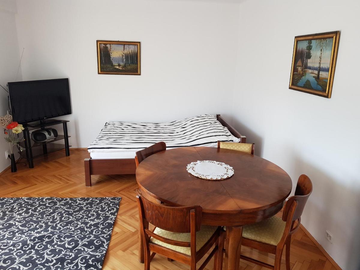 Mieszkanie W Centrum Krakowa Buitenkant foto