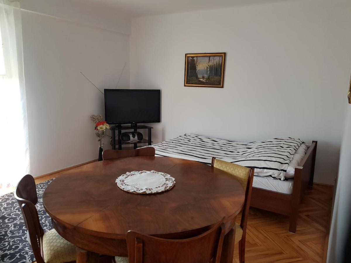 Mieszkanie W Centrum Krakowa Buitenkant foto